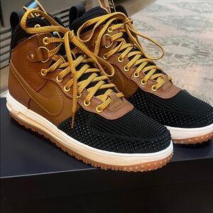 Nike Lunar Force 1 Men’s Duckboot Size 10 Brand New w/Box !!!!